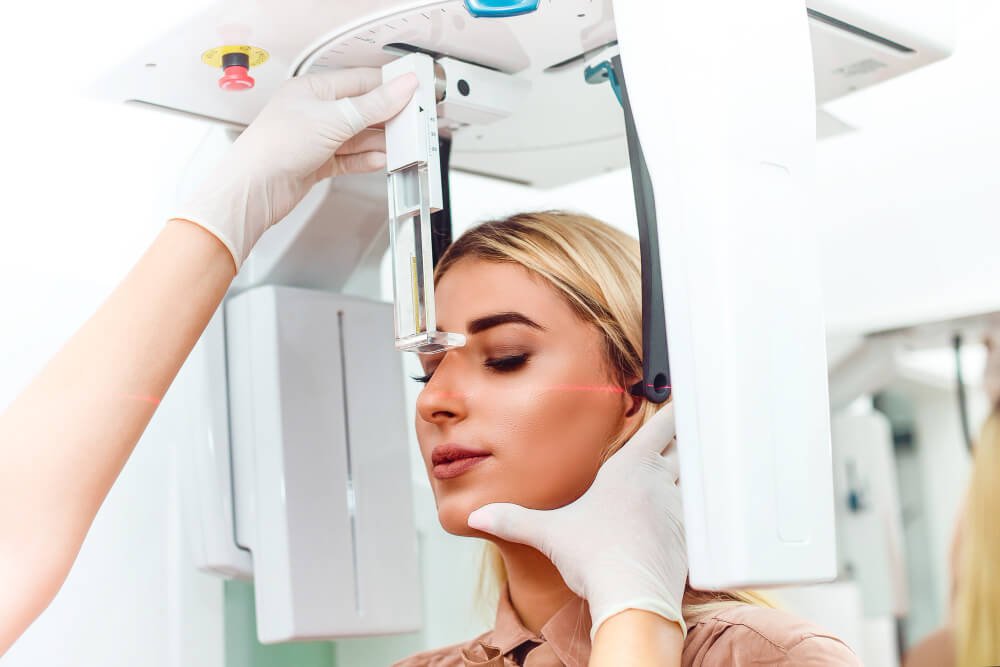 Riscos da cirurgia a laser nos olhos e pós-operatório evita complicações